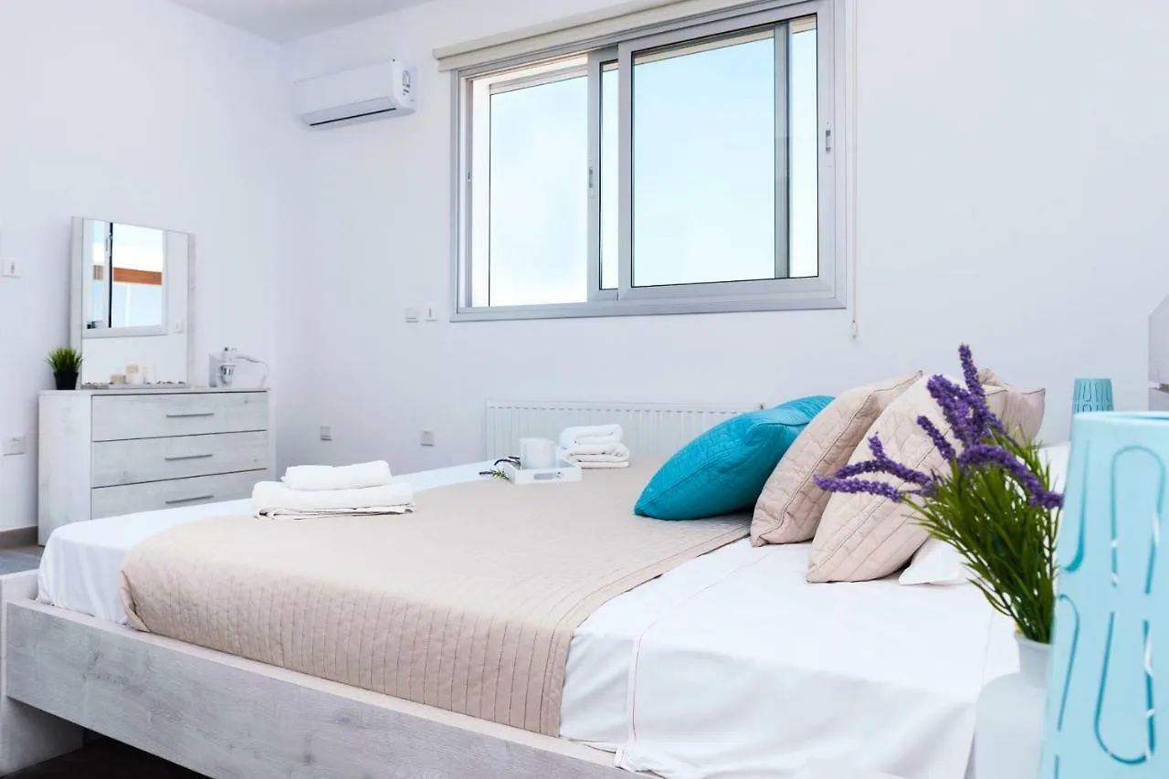 Villa Rubi Αγία Νάπα Κύπρος