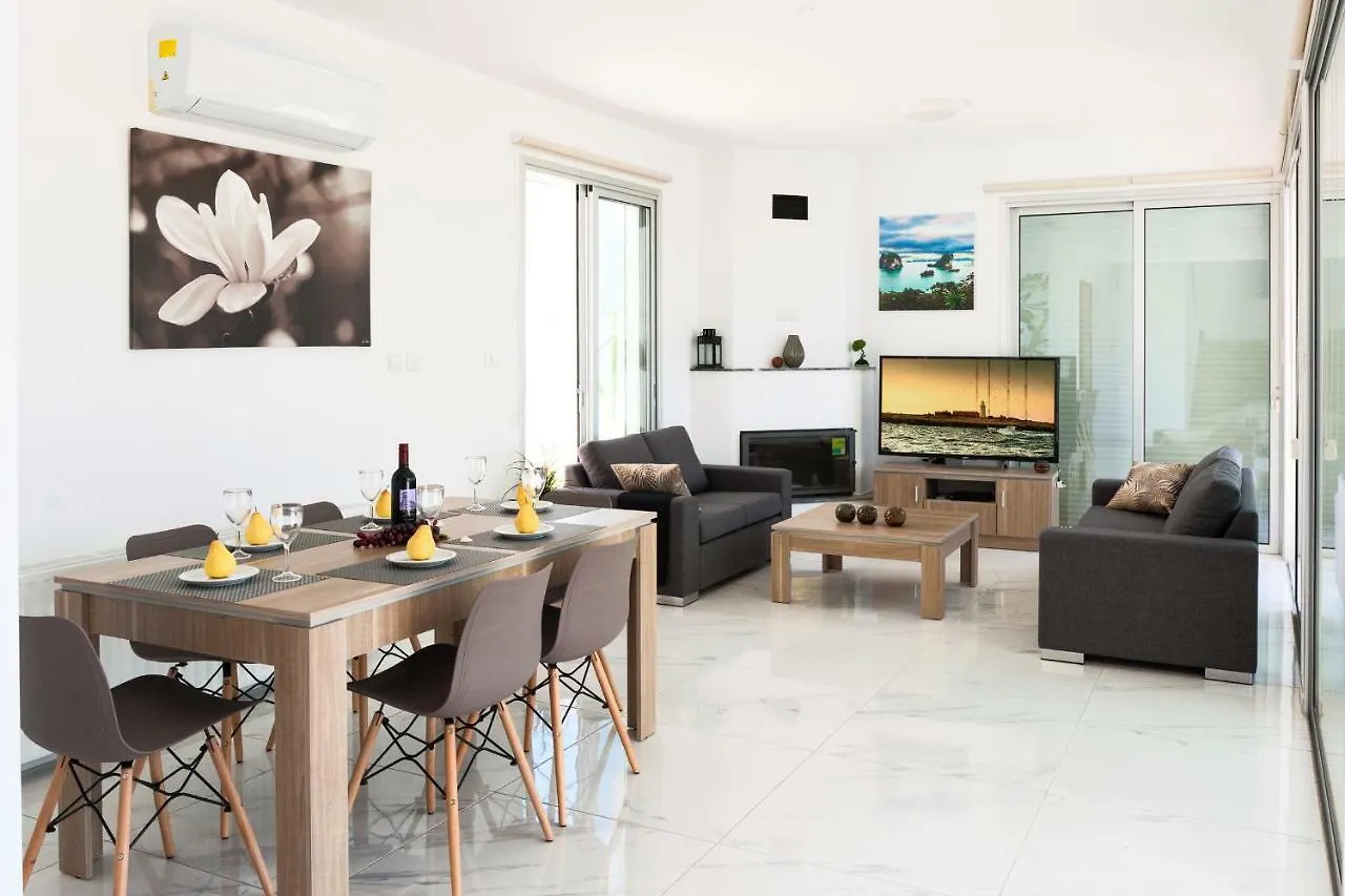 Villa Rubi Αγία Νάπα