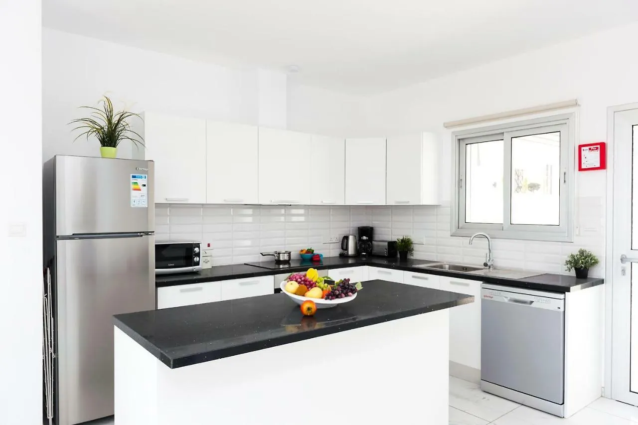 Villa Rubi Αγία Νάπα 0*,  Κύπρος
